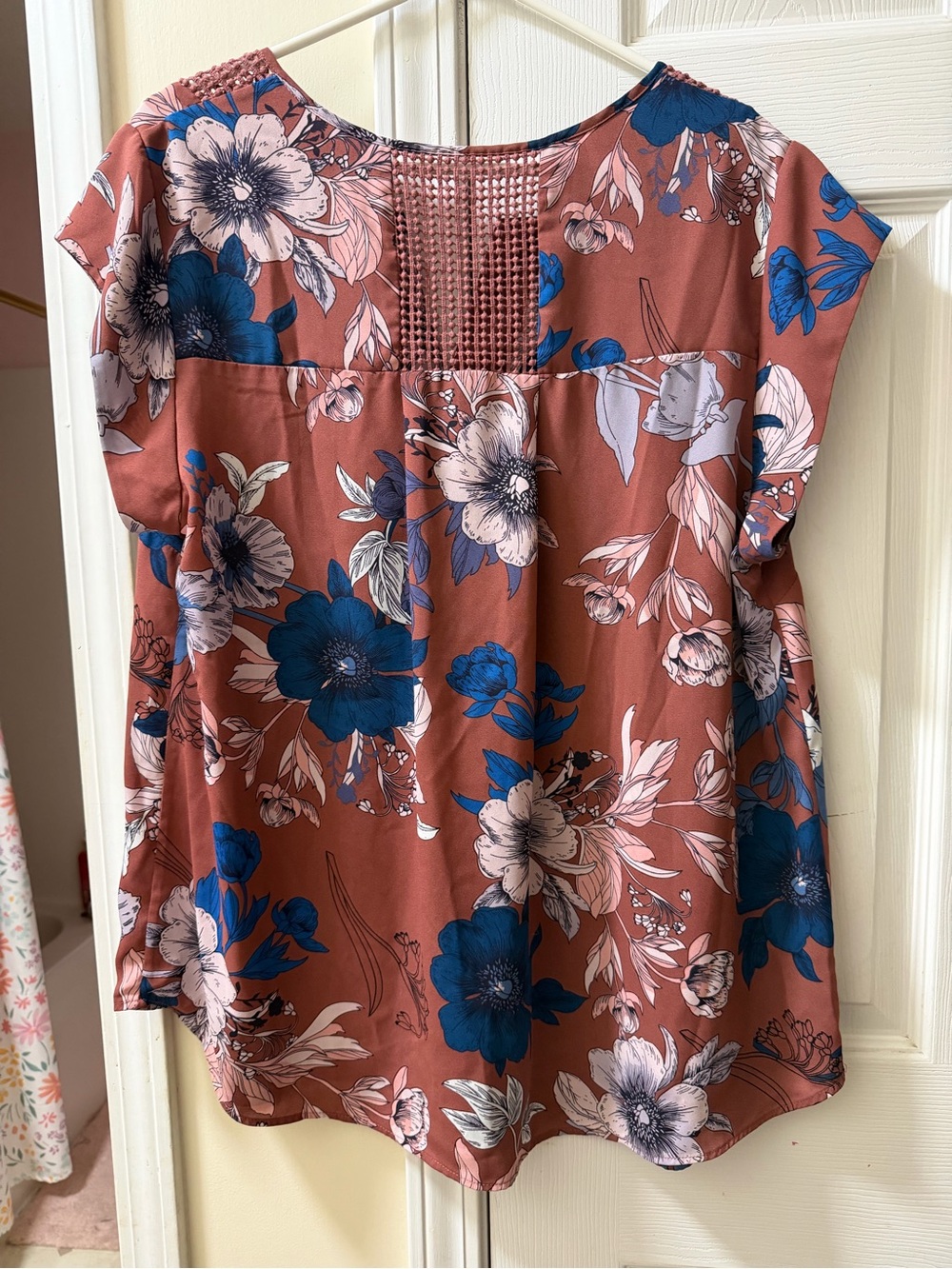 Floral Pintuck V-Neck Blouse - Rust Pink - Picture 3 of 3